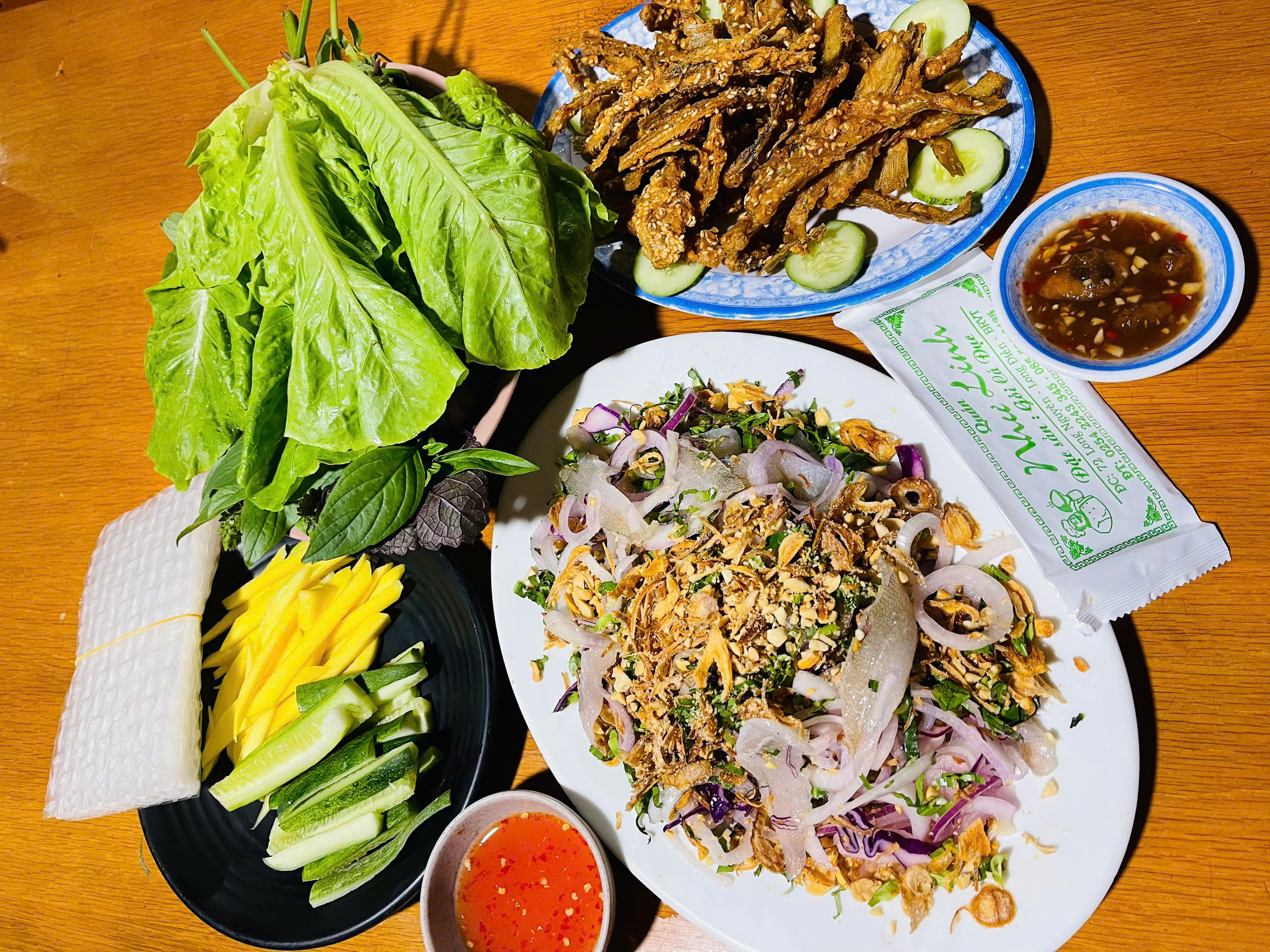 xương cá đục chiên giòn vàng rụm