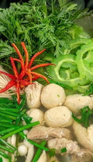 Lẩu Chả Cá Khổ Qua